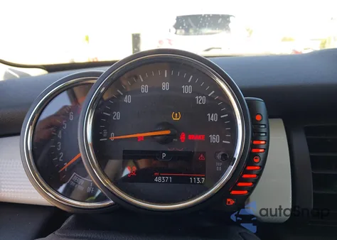 2015 Mini Hardtop Cooper z USA, uszkodzony, nr VIN WMWXM5C5XFT938986